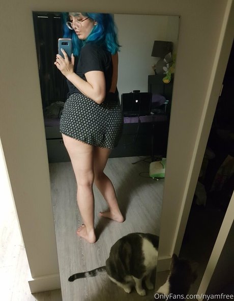 nyamfree naked model galleries