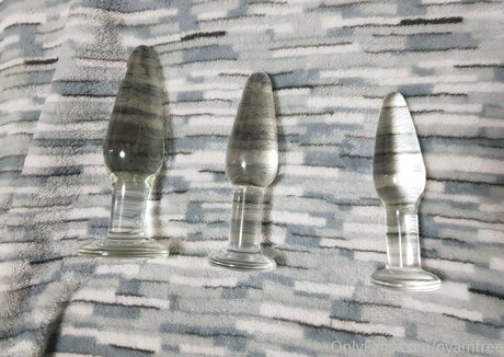 nyamfree erotic model picture