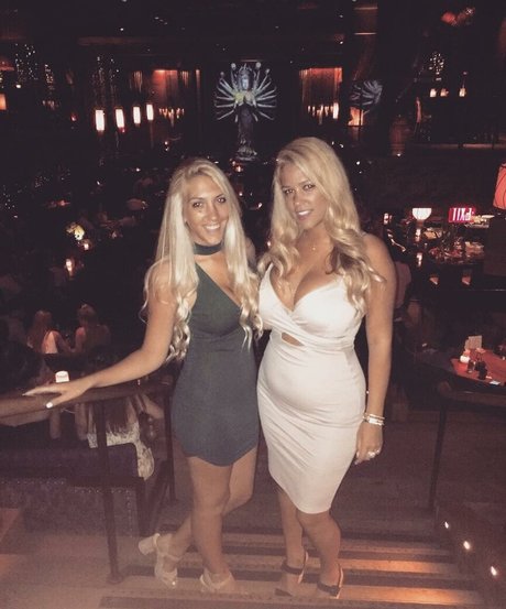 skinny shemale onlyfans hot naked image