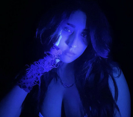 Jennmelon nude model archive