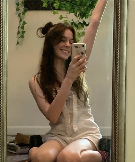 Rosiemx x hd actress gallery