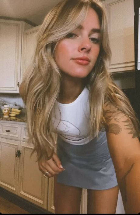 thatpineapplegirl perfect model photo