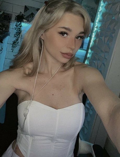 Martina Eliza top pornstar images