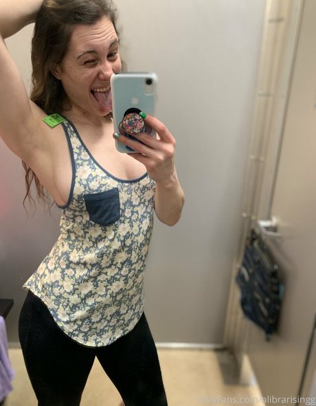 averyafterhours nude star pics