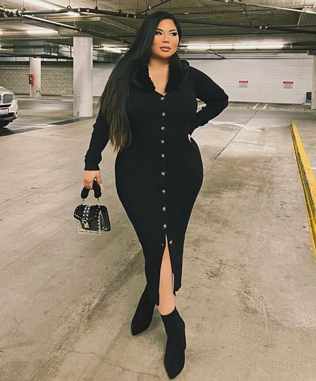 Mizuki Brown high quality star pic