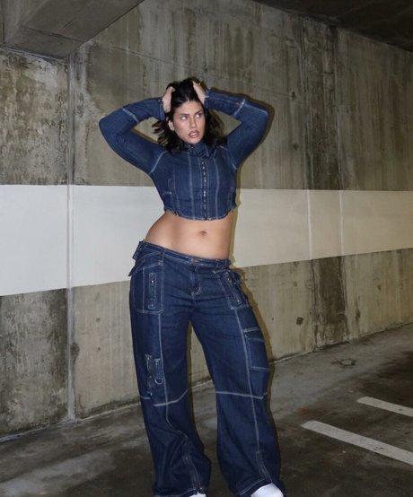 La Tecia Thomas model pornographic pic