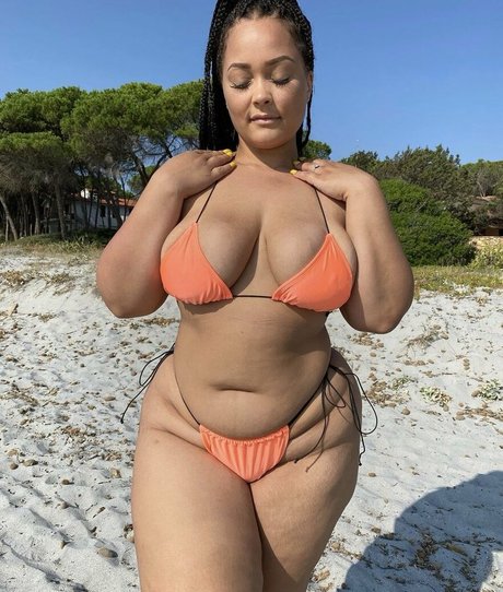 Natalie E Wade model nudes image