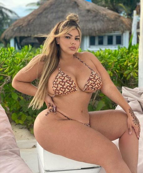 Michelle Mendez pornstar top img