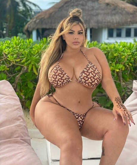 Michelle Mendez xxx actress picture