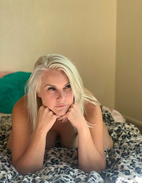 Lish 99 model beautiful archive