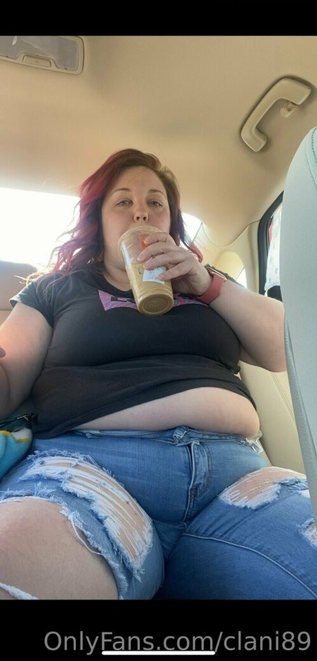 clani89 model top photos