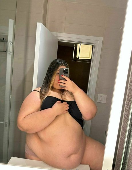 annaoli pornstar exclusive images