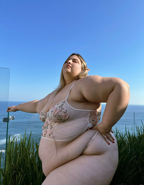 annaoli art pornstar picture