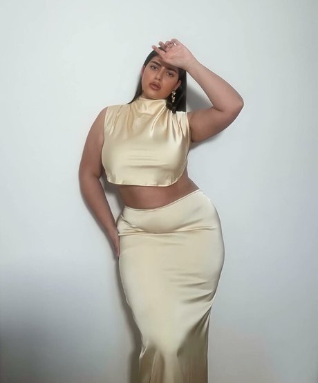 Irena Drezi beautiful model pics