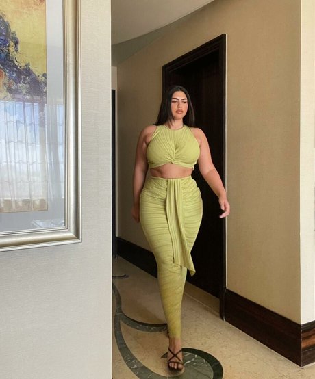 Irena Drezi nice star photo