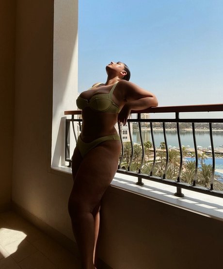 Irena Drezi model images