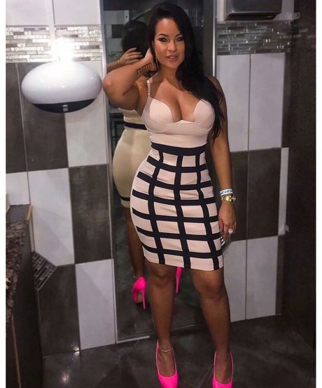 Toni Salina Chee Young porn model image