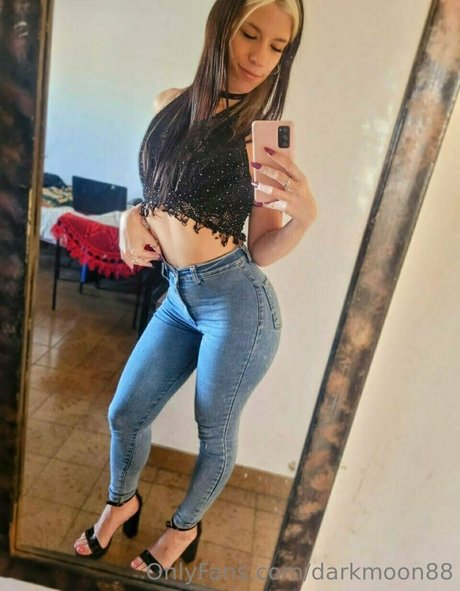 darkmoon88 Profile pic