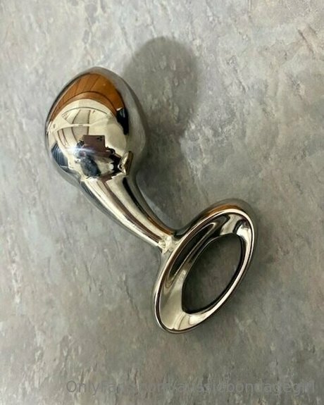 aussiebondagegirl model nude img