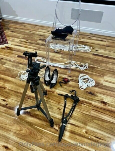 aussiebondagegirl model xxx picture