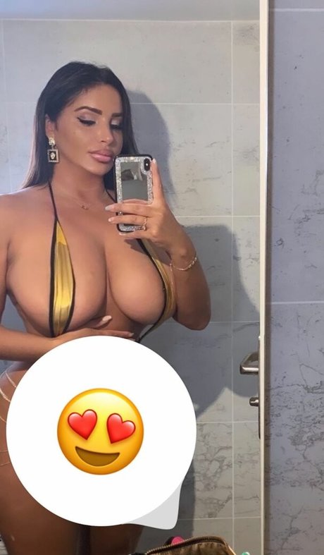 Anais Braga Dias adult star image