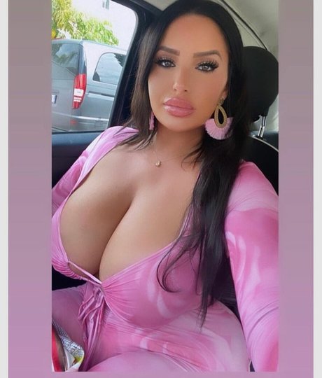 Anais Braga Dias hd actress photo