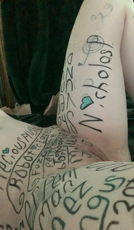 teasinglytrashed sex model gallery