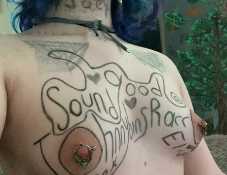 teasinglytrashed pornstar top picture