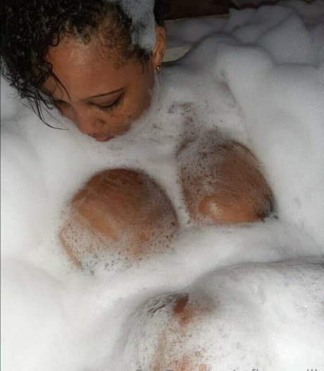 safira oneill free model images