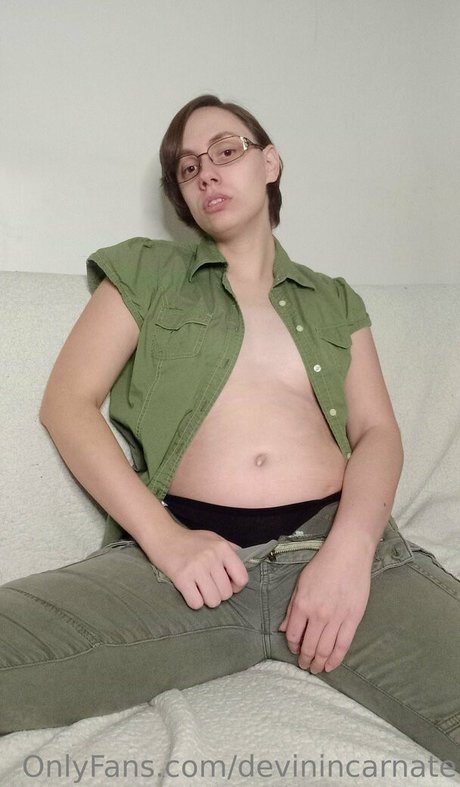 devinincarnate pornographic model photos