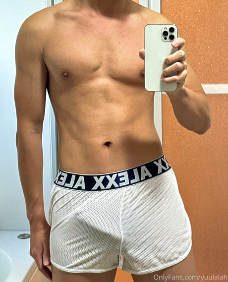 yuulalah model naked img