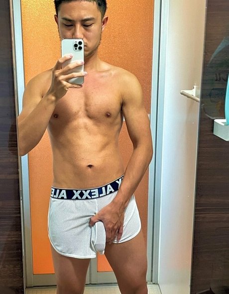 yuulalah exclusive model pic