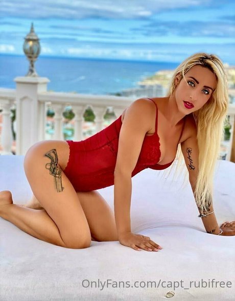 capt rubifree model naked pics