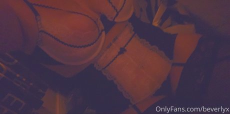 xbee93 model erotic img