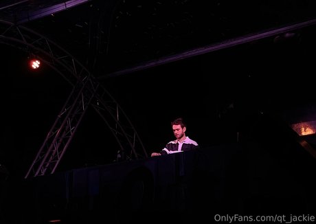 qt jackie model beautiful pics