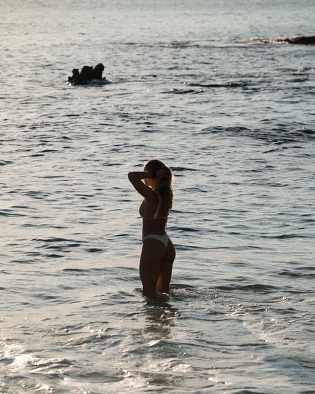 amateur asian onlyfans erotic gallery