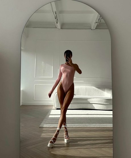 Alina Trunova star nude pics