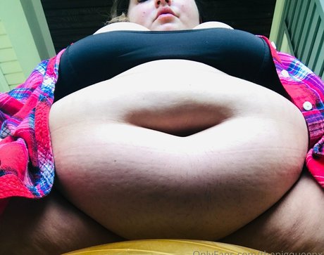 thepigqueenx beautiful pornstar image