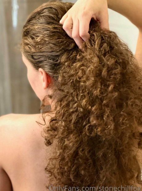 stonechillfox star nude photo