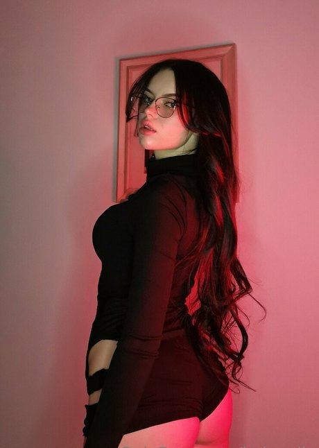 kalavallu high quality model photo