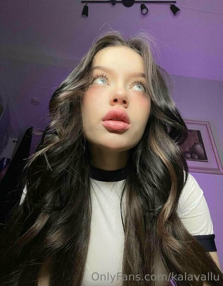 kalavallu pornstar naked image