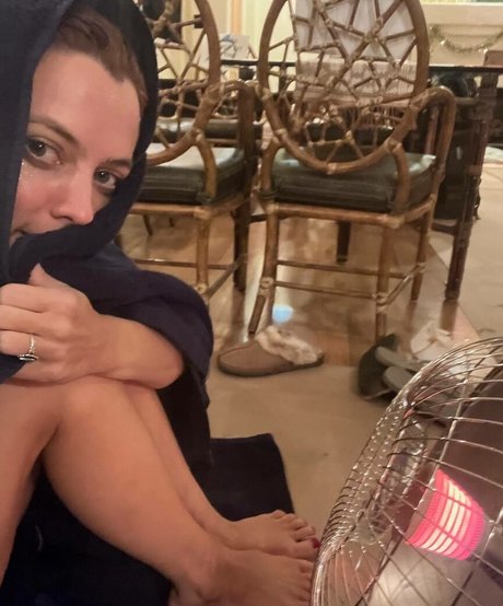 Riley Keough Quick model image