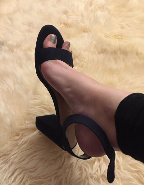 chrissys feet star beautiful gallery