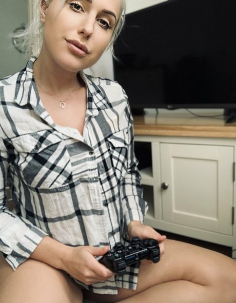 Jenny James star nudes pic