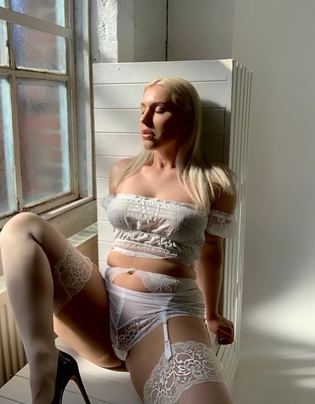 Jenny James star xxx galleries