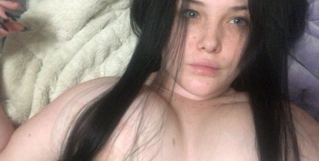 Milkmews adult model img