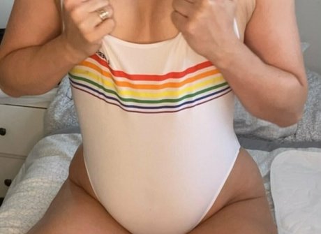 adelaroseefree model nice pics