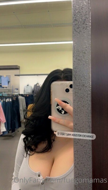 fuegomamas model perfect pictures