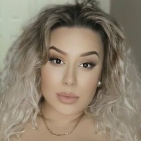 Blondiemami star sexy image