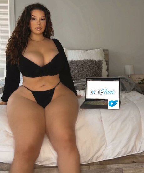 Blondiemami porn model pictures